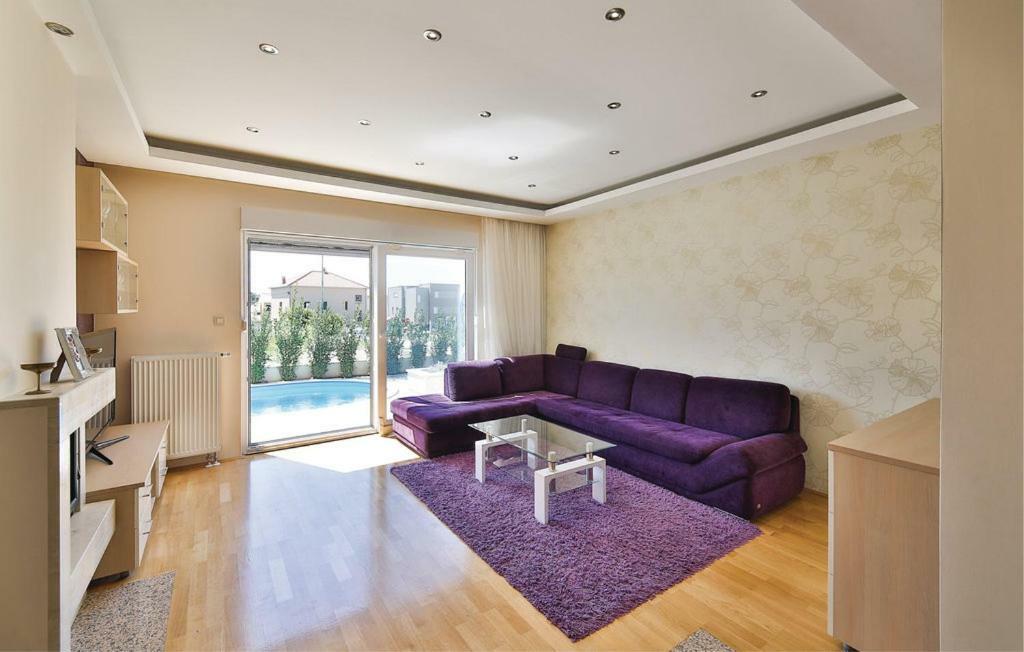 Giulietta Villa Kastela